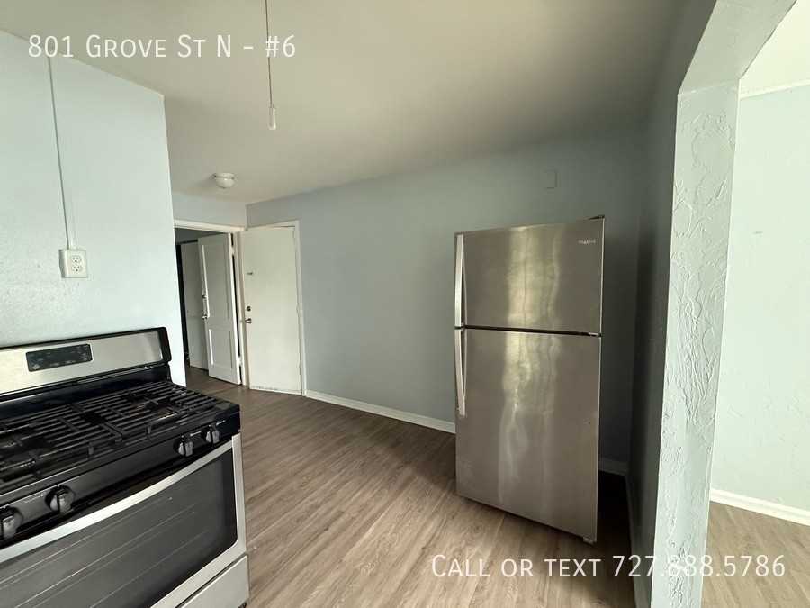 801 Grove St N #6 - Photo 6 of 50