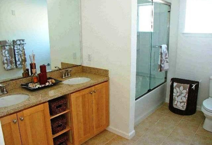 1192 Walker Ave - Photo 5 of 8
