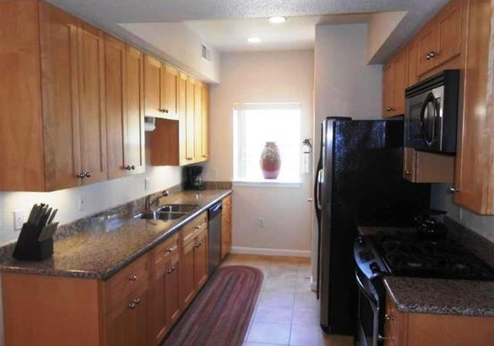 1192 Walker Ave - Photo 6 of 8