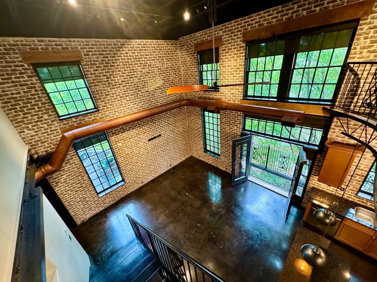 5434 Peachtree Rd #112 - Photo 4 of 21