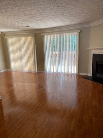 6586 Meadow Green Cir - Photo 3 of 13