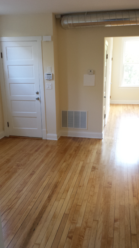 1712 W 21st Pl #1 - Photo 3 of 9