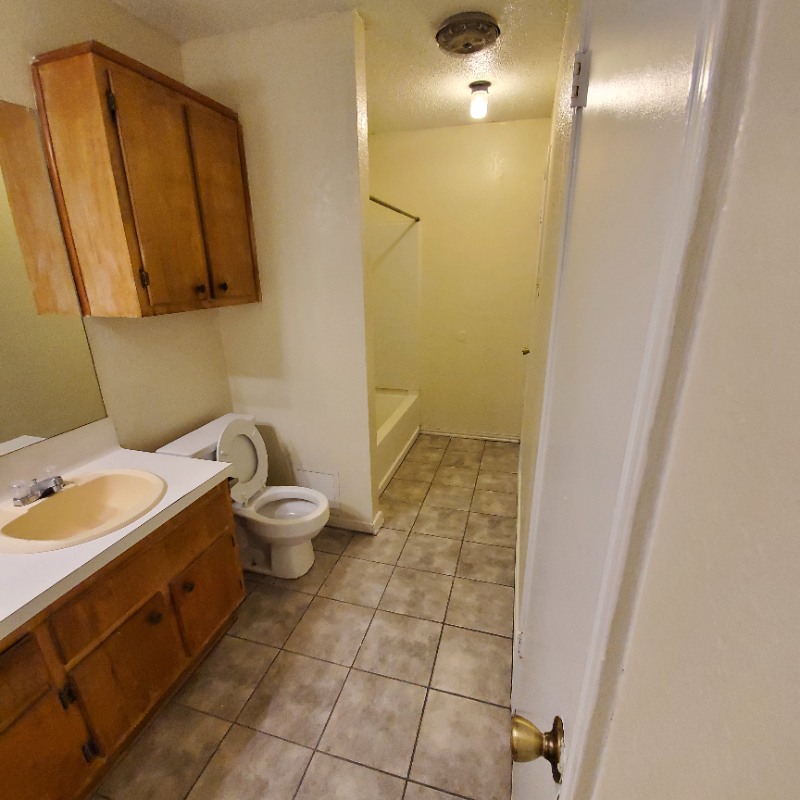 102 E Truman Ave #E - Photo 5 of 8