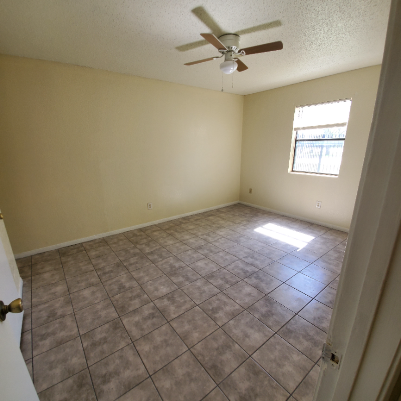 102 E Truman Ave #E - Photo 6 of 8
