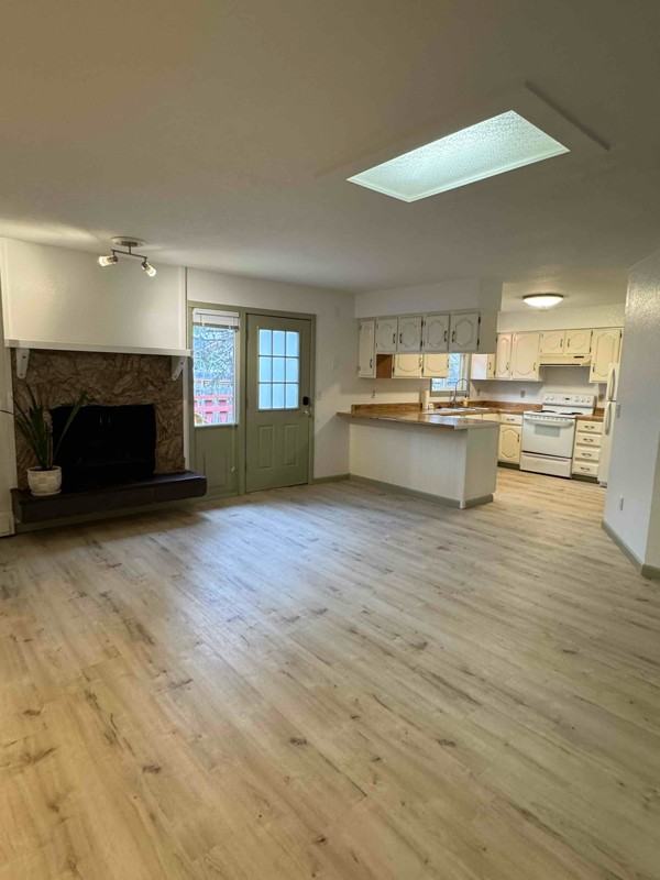 8810 Washburn St #A - Photo 7 of 21