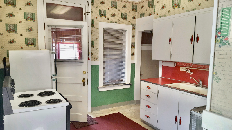 1016 W Park St - Photo 7 of 14