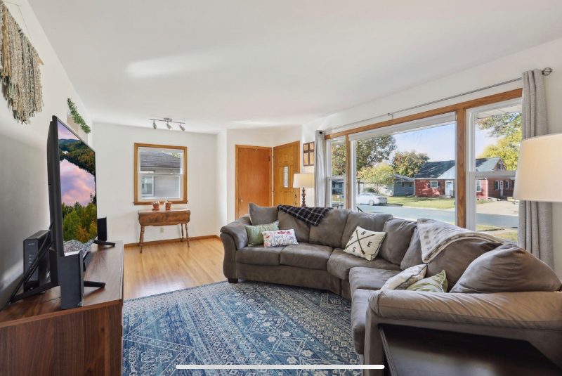 481 10th Ave Nw - Photo 5 of 23
