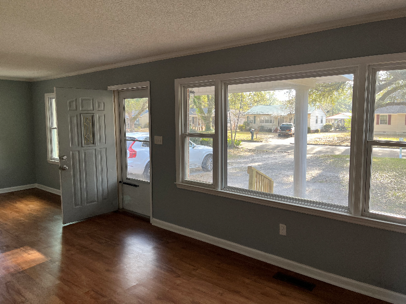 2014 N Harding St - Photo 2 of 14
