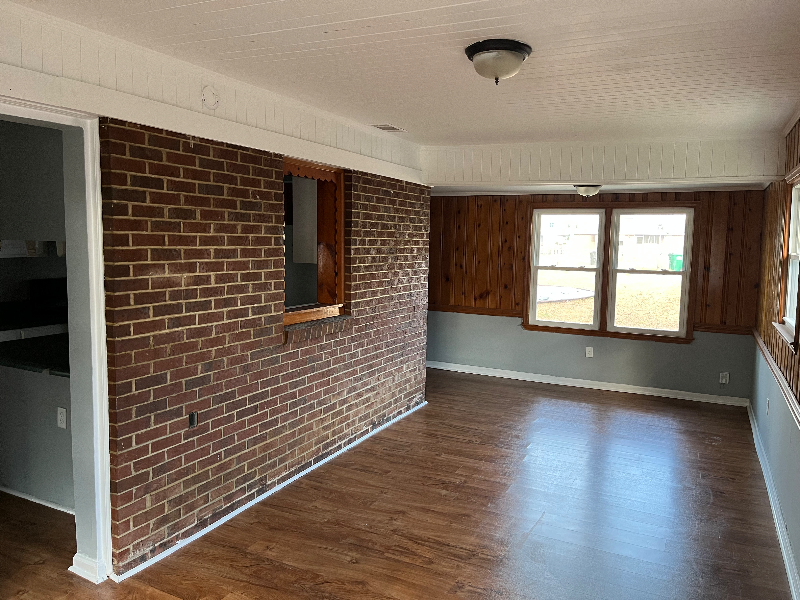 2014 N Harding St - Photo 6 of 14