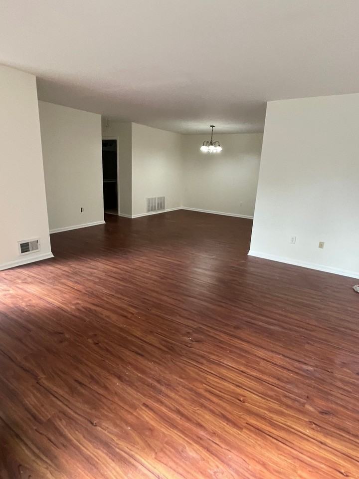59 S Orange Ave - Photo 2 of 12