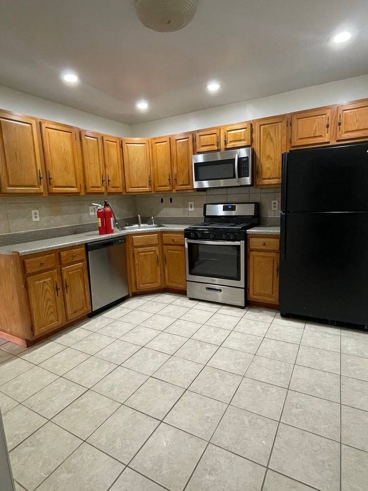 59 S Orange Ave - Photo 5 of 12