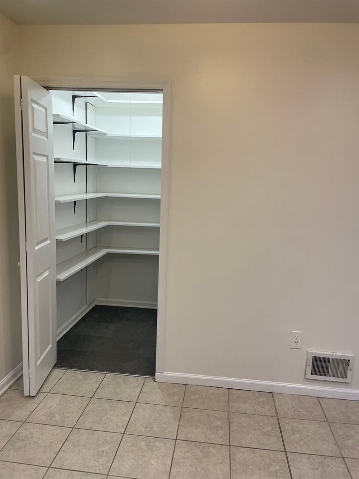 59 S Orange Ave - Photo 6 of 12