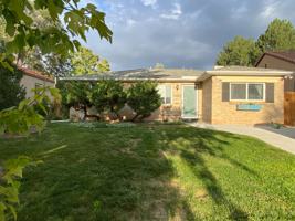 featured image of 830 Newport St