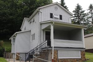 featured image of 207 Burkhard St