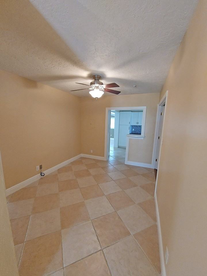 344 Vesta Cir - Photo 5 of 22