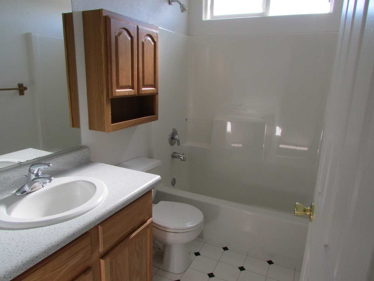 1241 Tara Dr - Photo 5 of 16