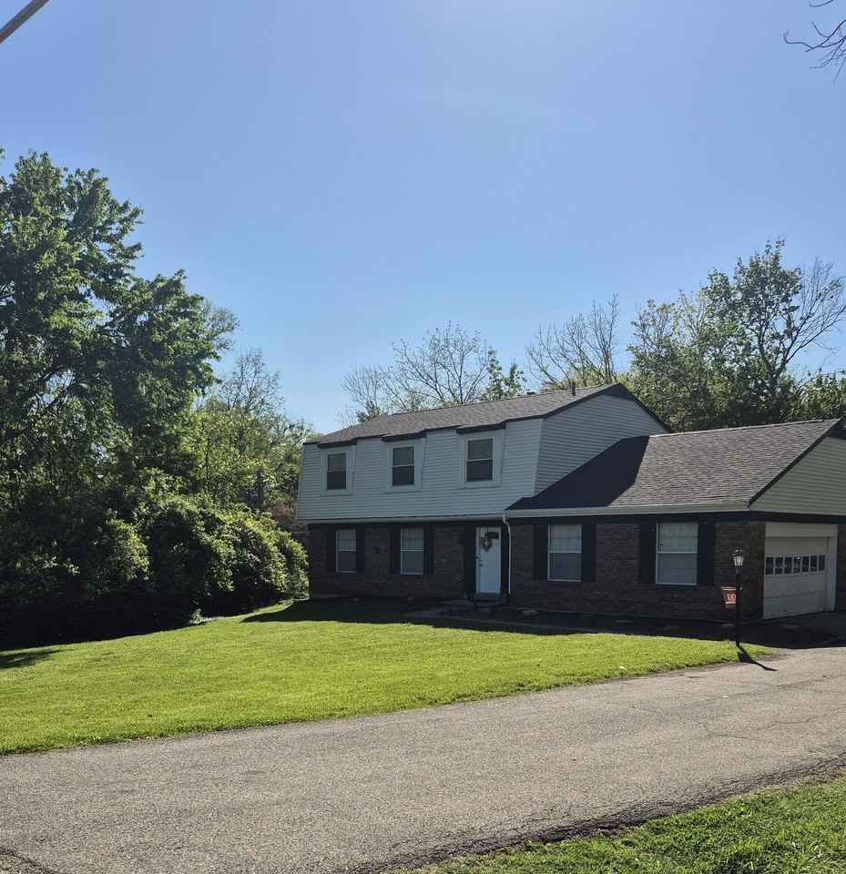 10121 Montgomery Rd - Photo 2 of 21