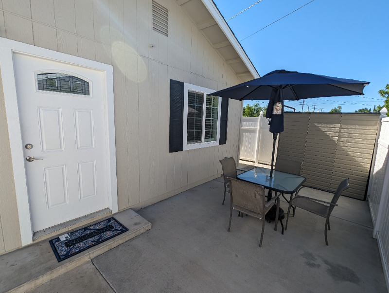 210 4th St - Photo 5 of 23