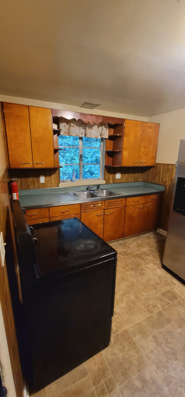1078 Willow Dr #A - Photo 4 of 13