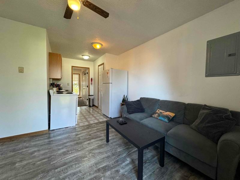 931 Middle St #201 - Photo 4 of 12
