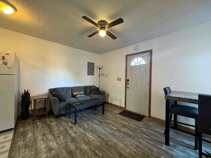 931 Middle St #201 - Photo 6 of 12