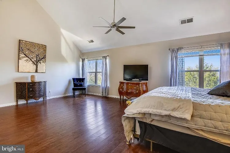 2932 Mainstone Dr - Photo 5 of 12