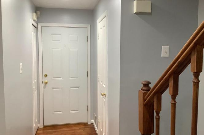 659 Realm Ct W - Photo 3 of 22