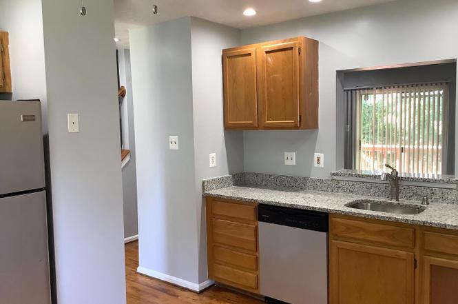 659 Realm Ct W - Photo 6 of 22