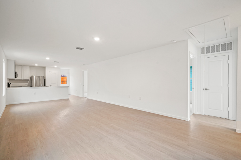 3911 Bates Pl - Photo 5 of 18