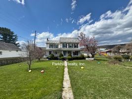 featured image of 154 S Broadway