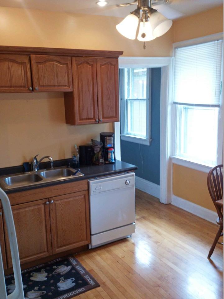3243 N Hackett Ave #3243 - Photo 7 of 20