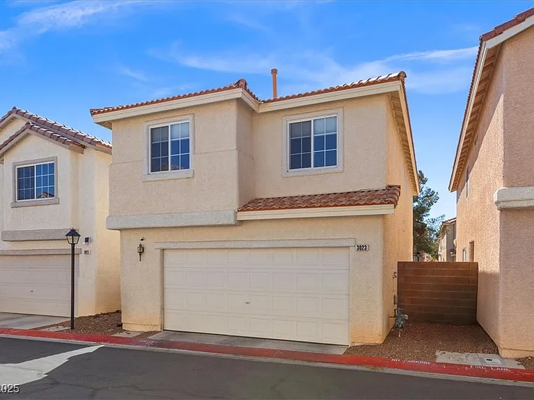 3023 Sunrise Bay Ave - Photo 6 of 9