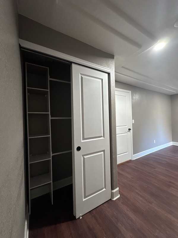 4913 Cathay Ct - Photo 7 of 20
