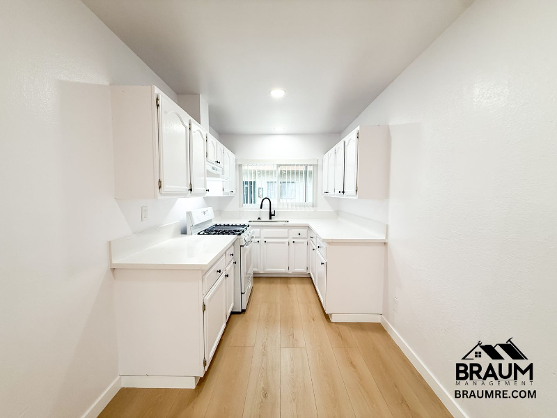 4636 Laurel Canyon Blvd #13 - Photo 2 of 18