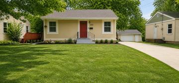 featured image of 3915 Lawnwoods Dr