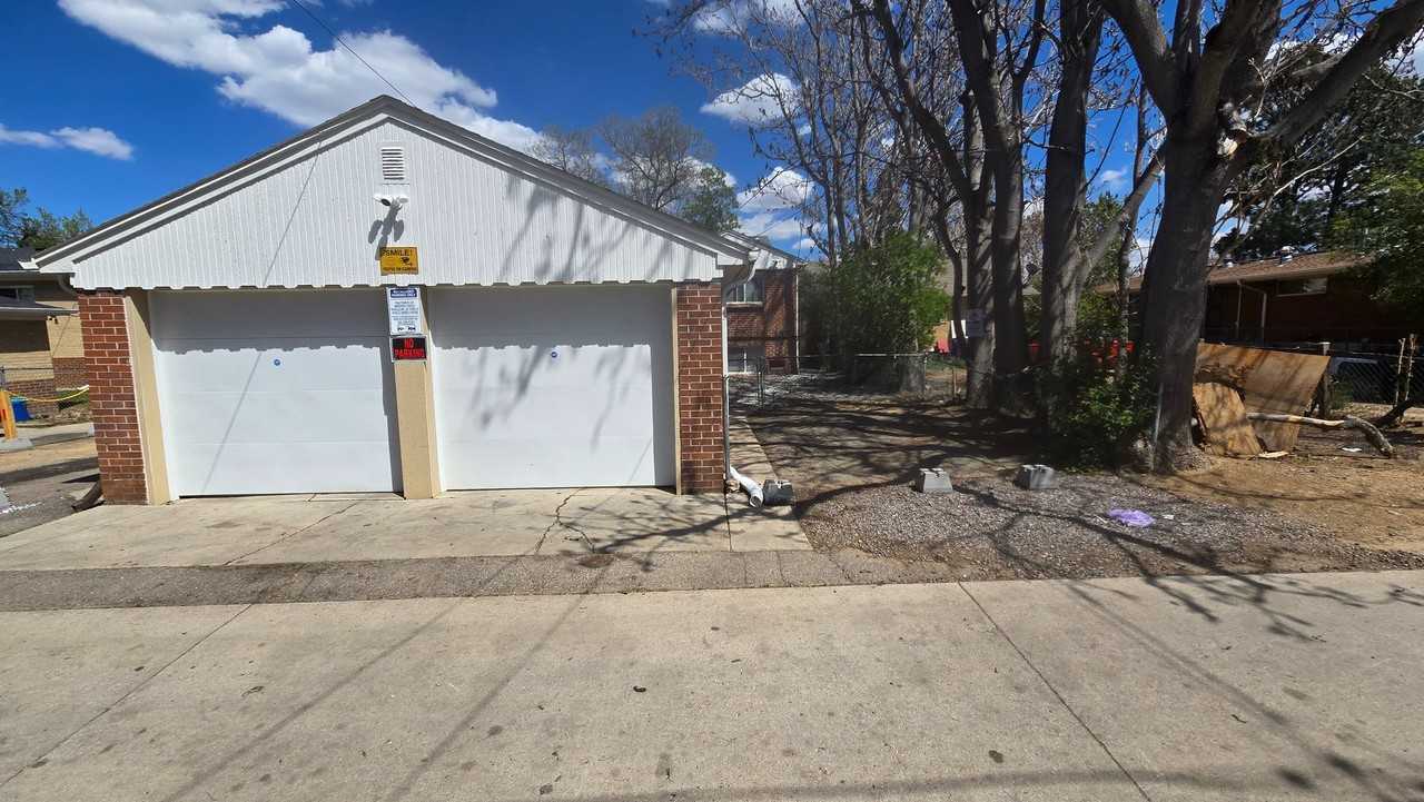 1557 1/2 Tamarac St - Photo 4 of 20