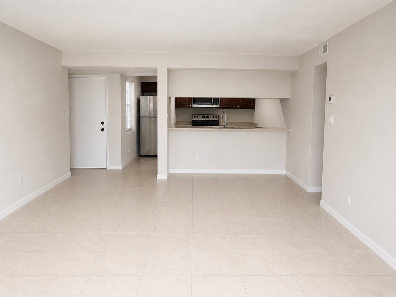 2730 Forest Hills Blvd #104 - Photo 4 of 10