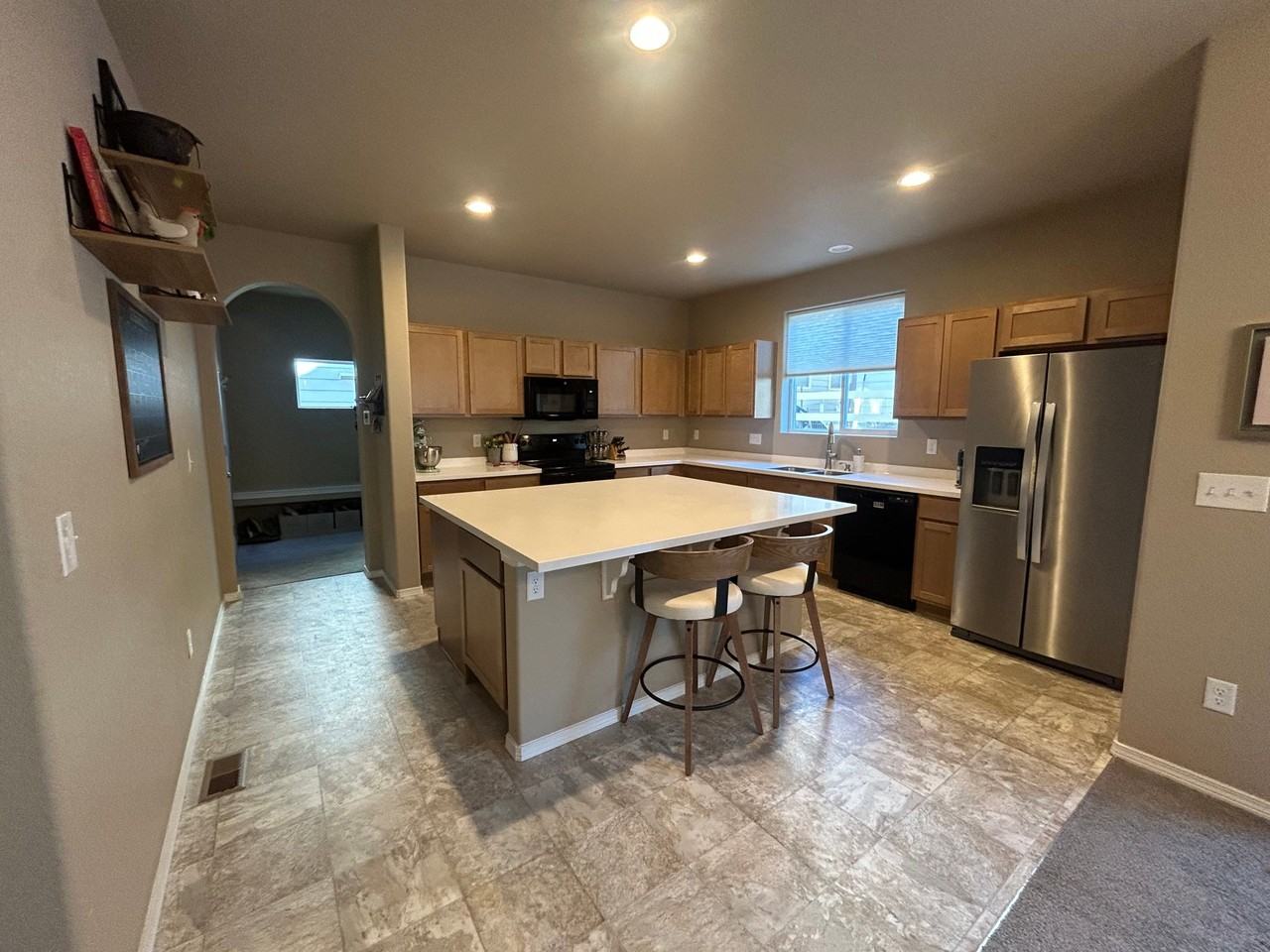 3623 Vineyard Cir - Photo 2 of 16