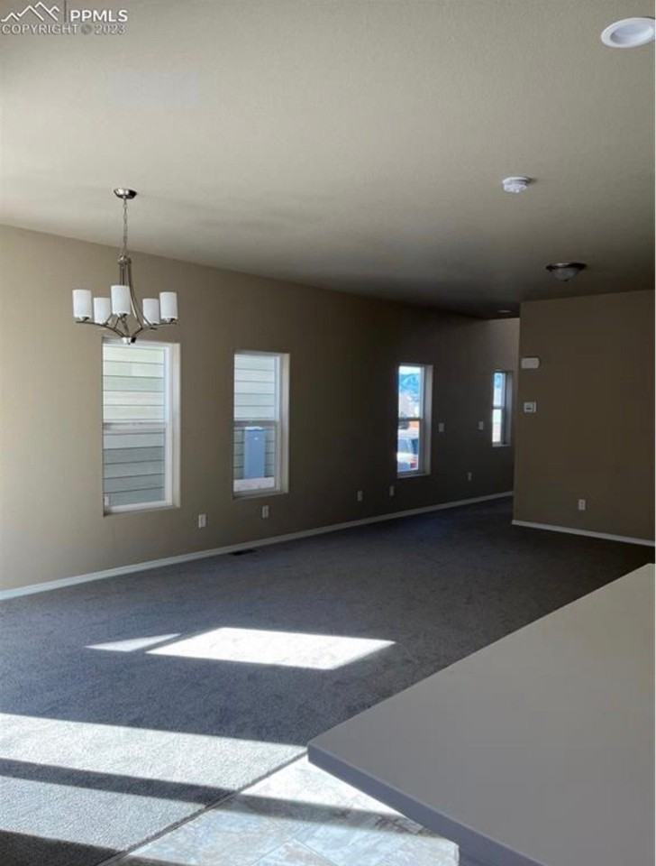 3623 Vineyard Cir - Photo 3 of 16