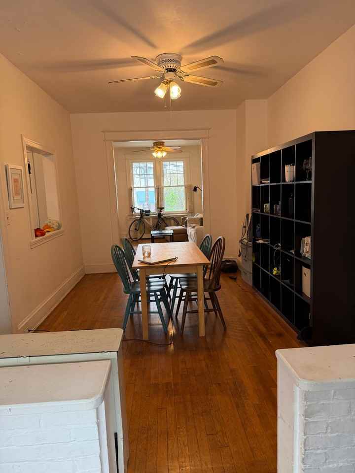 2414 37th St Nw - Photo 5 of 10