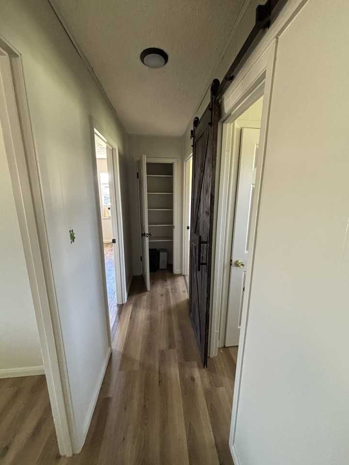 207 W Grant St - Photo 6 of 8