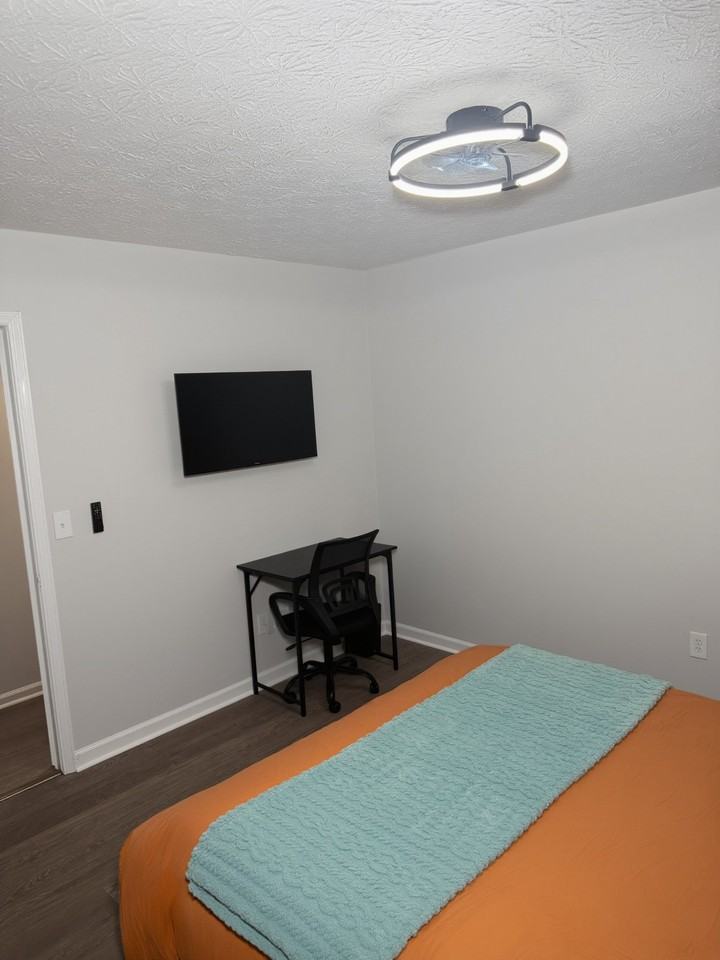 8918 Habersham Dr - Photo 4 of 21