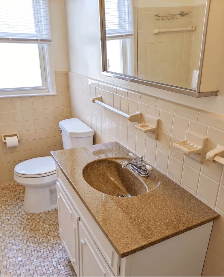 35759 Glenwood Rd #35759 - Photo 7 of 17