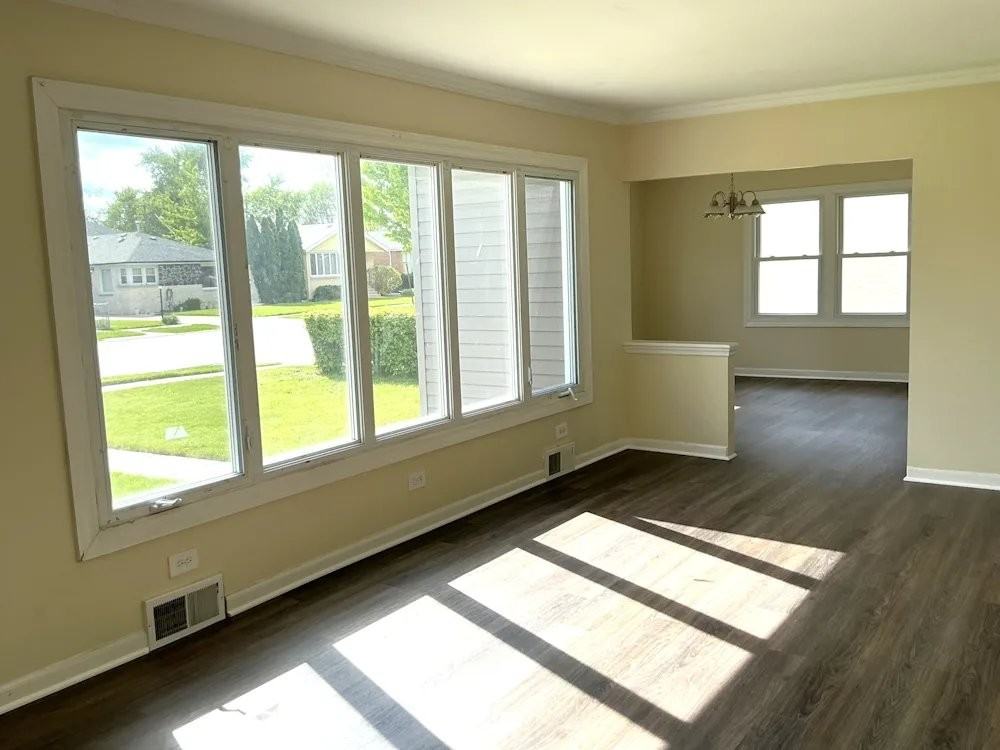 7725 Mason Ave - Photo 3 of 10