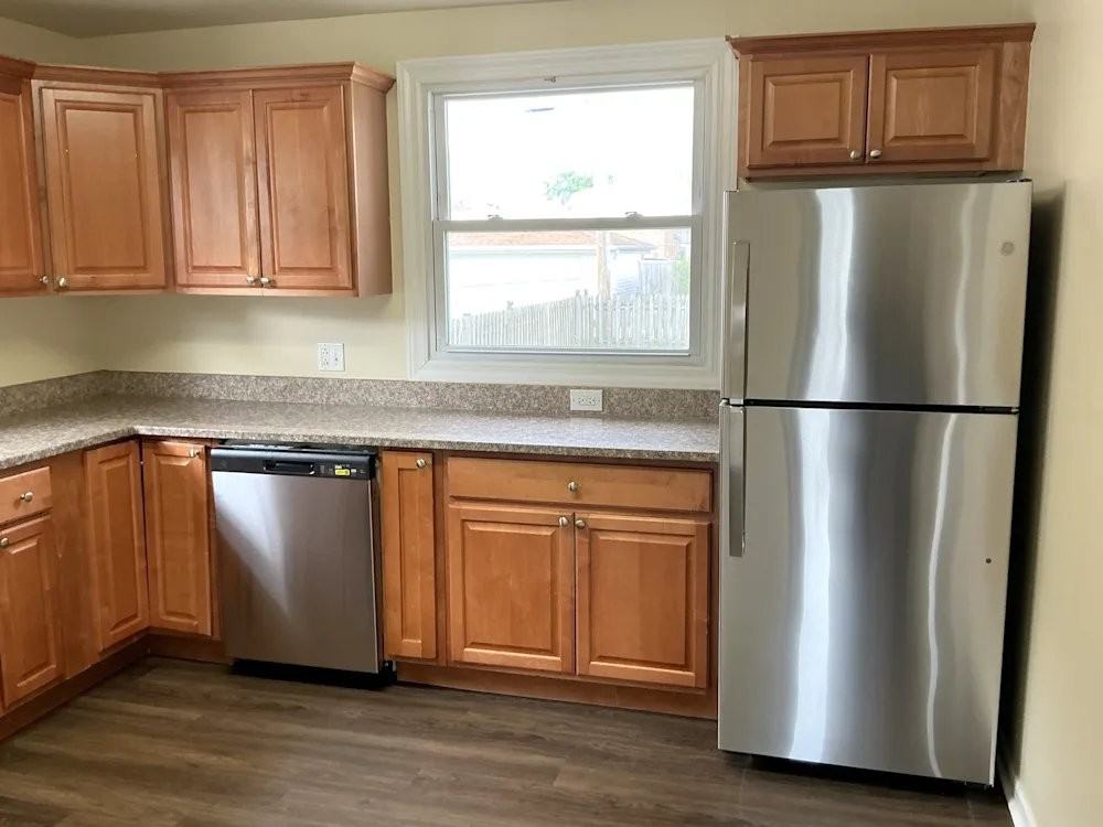 7725 Mason Ave - Photo 4 of 10
