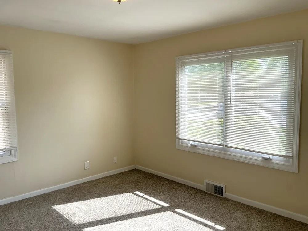 7725 Mason Ave - Photo 7 of 10