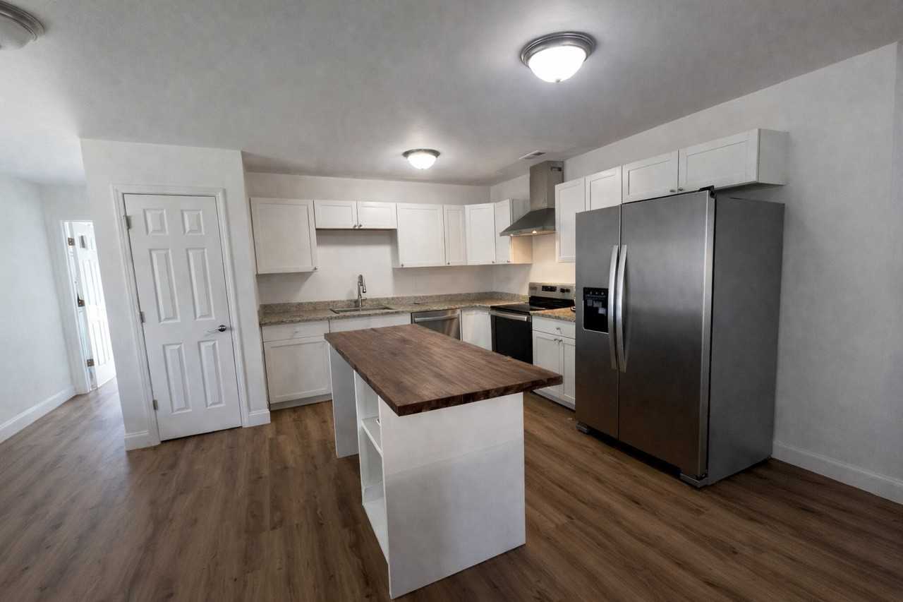 180 Patriot Pl - Photo 6 of 19