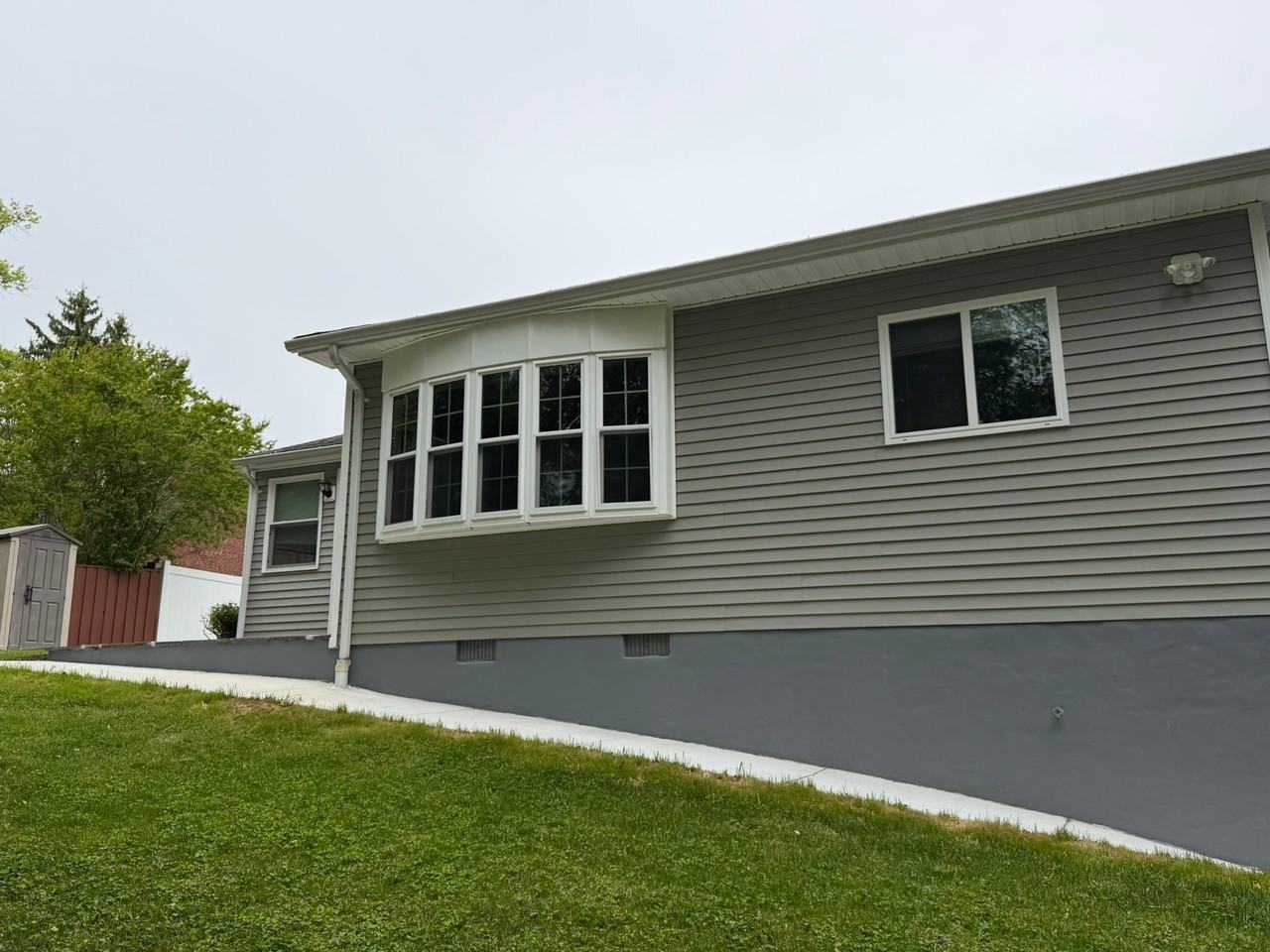 1621 Oaklawn Ct - Photo 5 of 13
