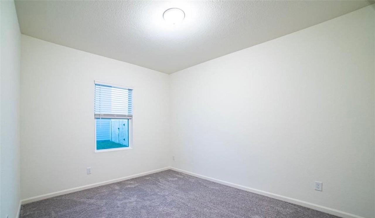 4815 Highland Springs Dr - Photo 6 of 12