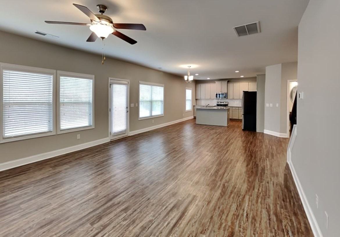 243 Sage Dr - Photo 2 of 10